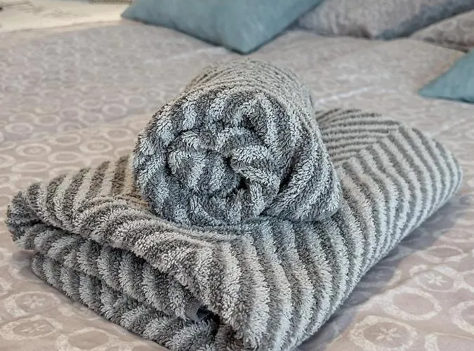 Schöne Helle&gemütliche In Altstadtnähe Apartment *