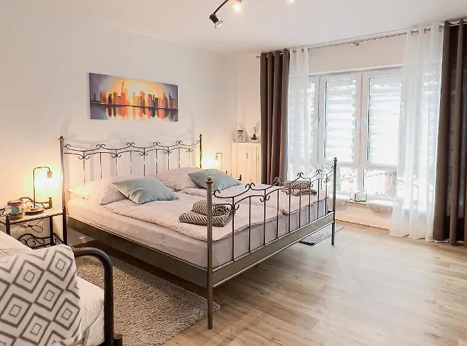 Schoene Helle & Gemuetliche In Altstadtnaehe Apartment